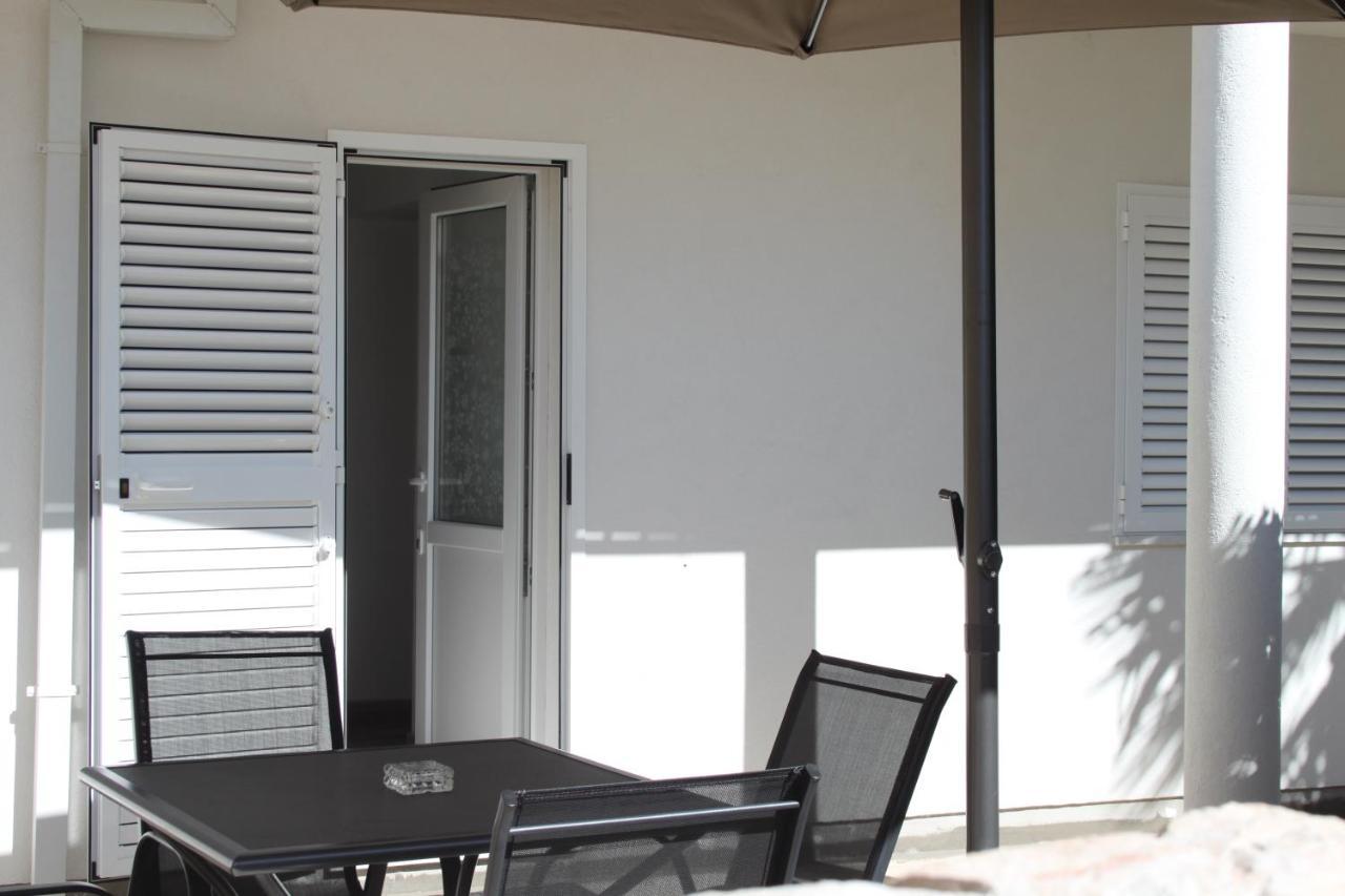 Apartmani "Mali Mago" Tribalj Buitenkant foto